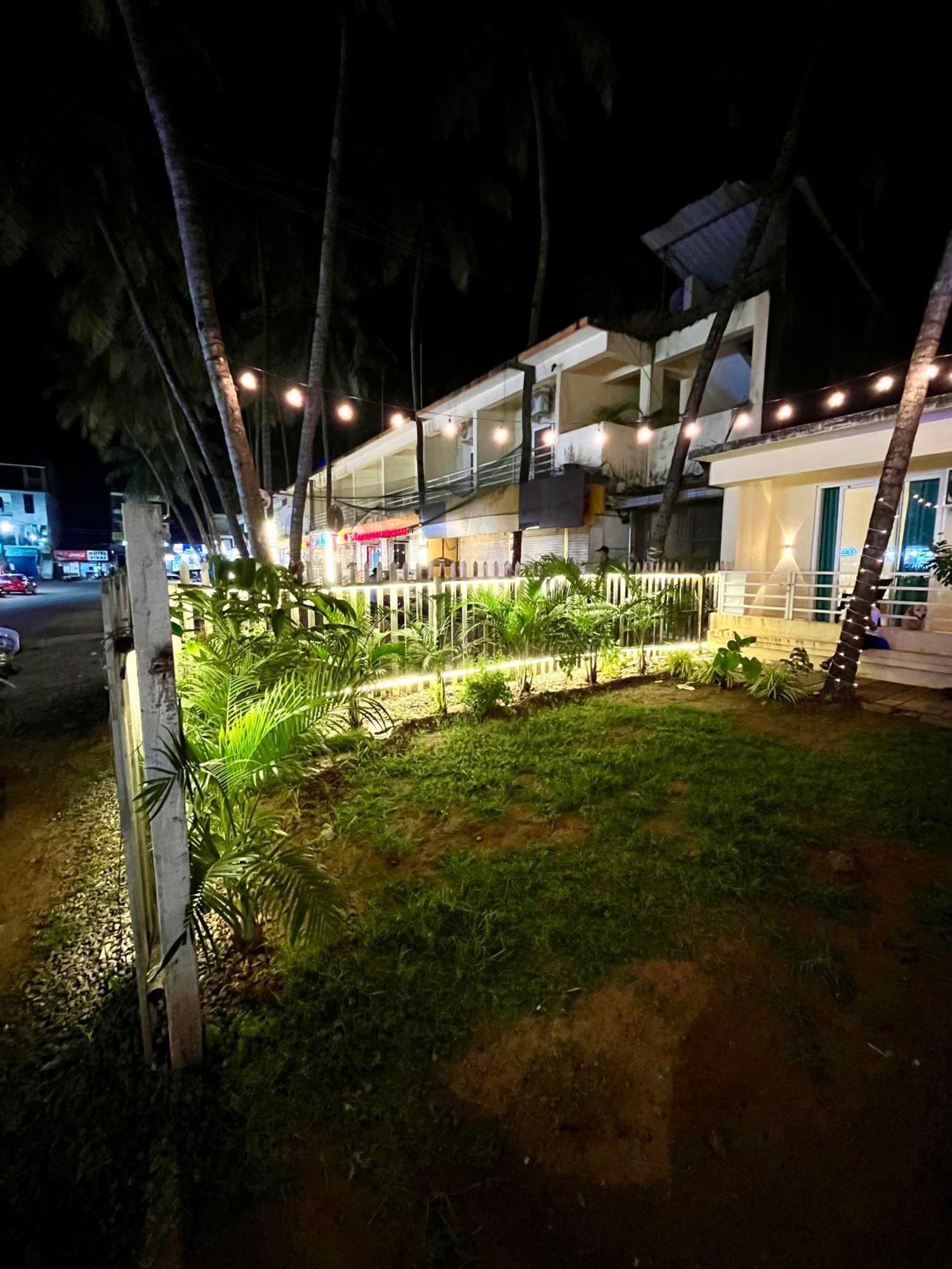 Sterling Garden Hotel By Pas Resorts Morjim Ngoại thất bức ảnh