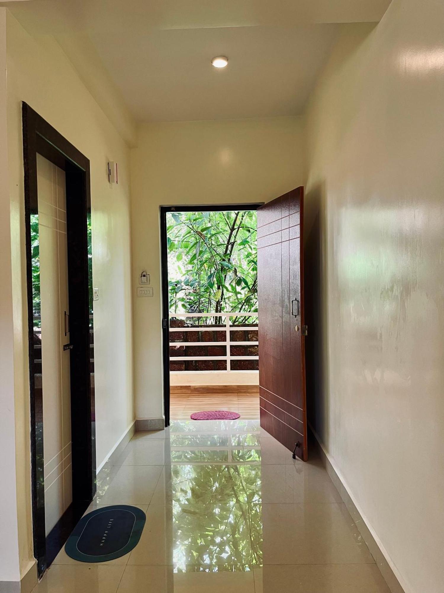 Sterling Garden Hotel By Pas Resorts Morjim Ngoại thất bức ảnh