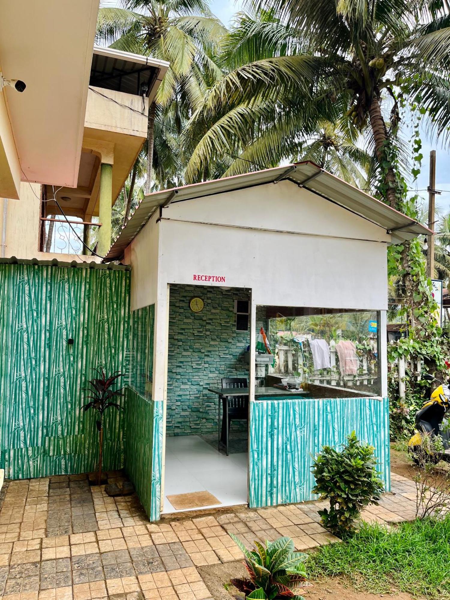 Sterling Garden Hotel By Pas Resorts Morjim Ngoại thất bức ảnh